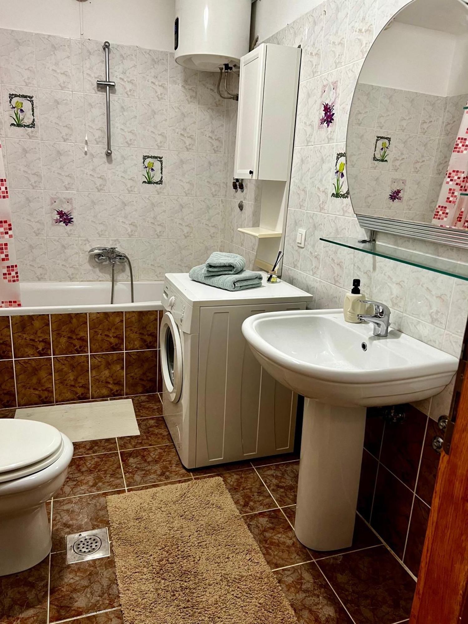 Eden Apartment Pula Bagian luar foto