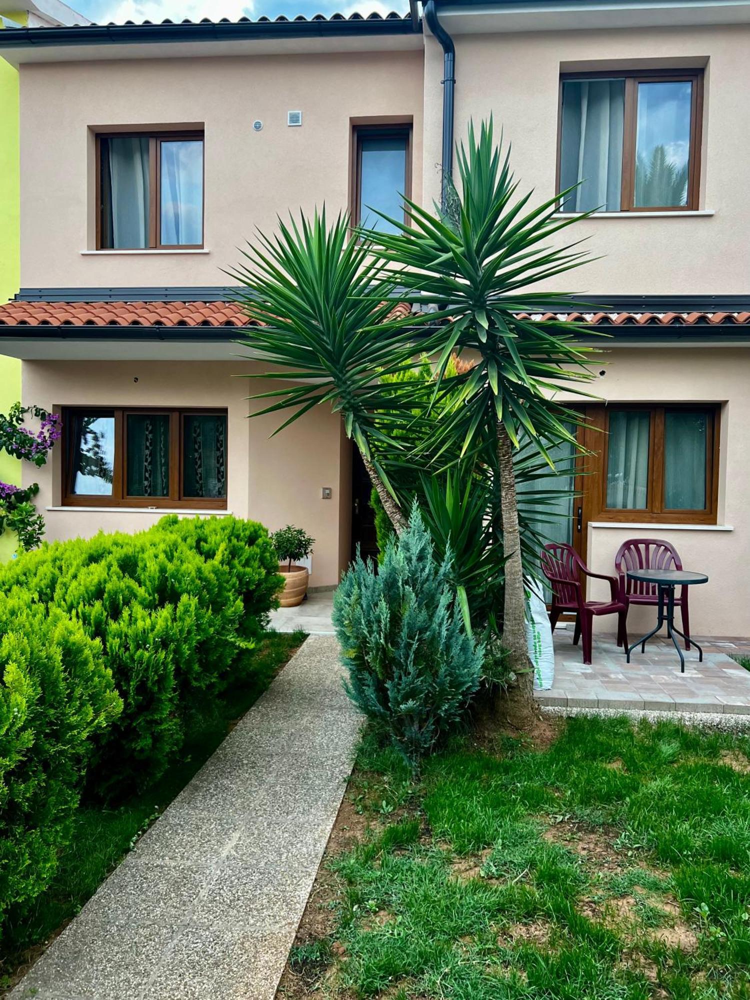 Eden Apartment Pula Bagian luar foto